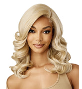 Sleeklay Lacefront wig Aluna 16”